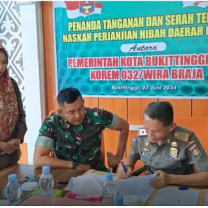 Sat Pol PP Kota Bukittinggi dan Korem 32 Wirabraja Tandatangani Bersama NPHD Dalam Pelaksanaan Pilkada 2024