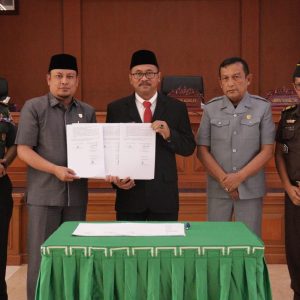 DPRD Kota Payakumbuh Sahkan 2 Raperda Jadi Perda Dalam Rapat Paripurna