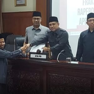Enam Fraksi DPRD Bukittinggi Beri Pandangan Umum Pada RAPBD 2024 Terhadap Wali Kota Bukittinggi