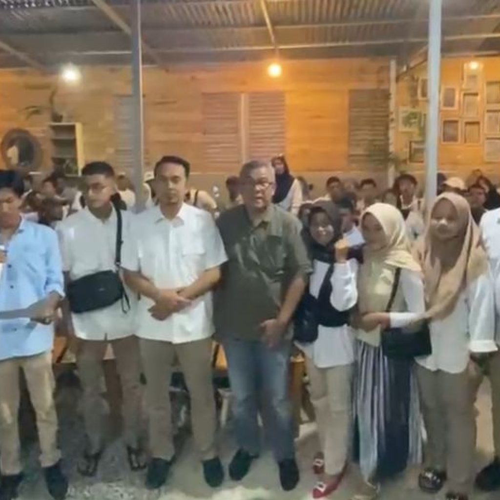 Bertekad Menangkan GDR, Ratusan Relawan Muda Siap Door to Door di 79 Nagari