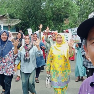 Emak Emak Koto Panjang Lampasi Turun Ke Jalan, Menangkan Paslon Parmato – Ahmad Ridha