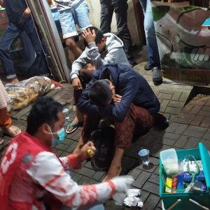 Tiga Korban Lakalantas Surau Gadang Mendapat Layanan Medis PMI Kota Bukittinggi