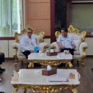 Pjs Wako Hani Syopiar Rustam Minta Perkuat Komitmen SKPD Kota Bukittinggi Saat Hari Pertama Kerja
