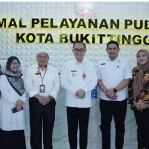 Pjs Walikota Bukittinggi Kunjungi Pelayanan MPP Kota Bukittinggi