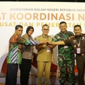 Pjs Wali Kota Bukittinggi Bersama Forkopimda Hadiri Rakornas Pemerintah Pusat Dan Daerah