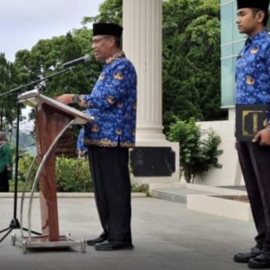 Pemko Bukittinggi Laksanakan Upacara HUT Korpri ke 53 dan HUT PGRI ke 79 Tahun 2024