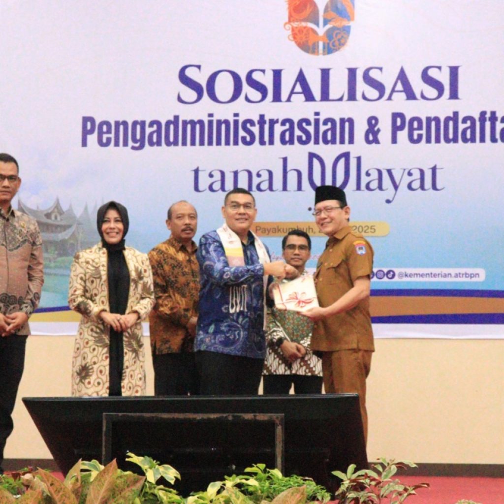 Perjuangkan Hak Adat, Rezka Oktoberia Hadir Di Payakumbuh Sosialisasikan Sertifikasi Tanah Ulayat.