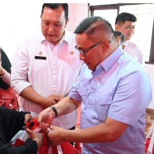 Pemko Bukittinggi Bersama Baznas Serahkan Bantuan Korban Kebakaran di Kelurahan Birugo