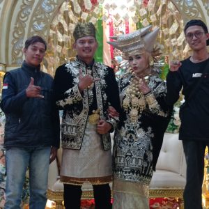 Wartawan Muda Fajri Hermanto Ucapkan Selamat Berbahagia kepada Pasangan Marcho Afatien dan Zulfa Rahma Dony.