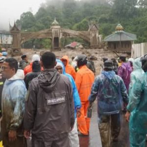 Galodo Terjang Jembatan Kembar Silaing:13 Korban Ditemukan, Lembah Anai Ditutup Total.