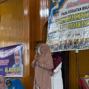 Reses di Payakumbuh, Hj. Aida Serap Aspirasi 540 Anggota Kelompok Yasin.