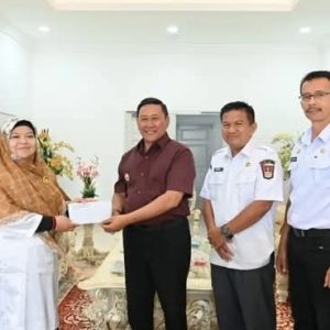 Wako Ramlan Lepas Dua Kafilah Bukittinggi Ikuti MTQ Nasional Korpri ke-8 di Makassar