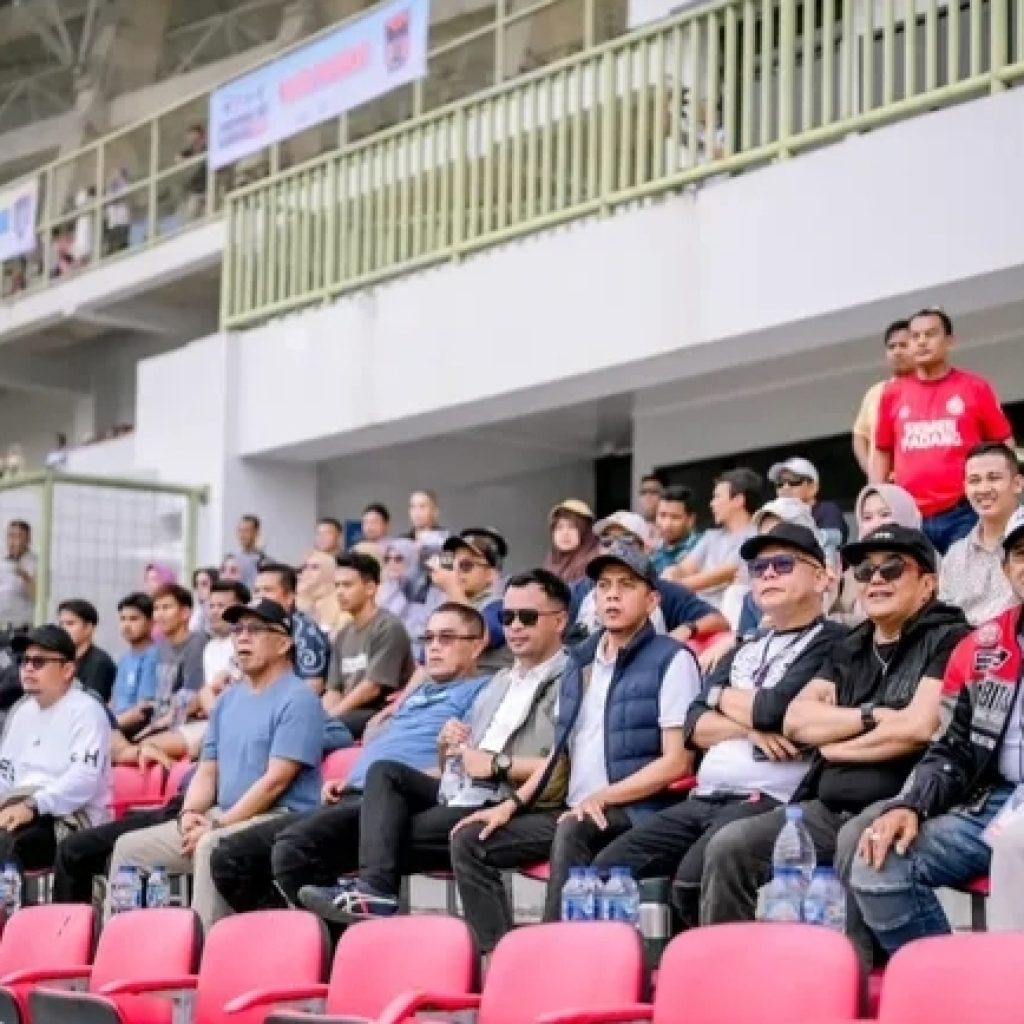 Payakumbuh Raih Mendali Emas Sepak Bola Porprov Sumbar XVI 2026, Ketua DPRD Payakumbuh Wirman Putra Hadir dan Berikan Suport